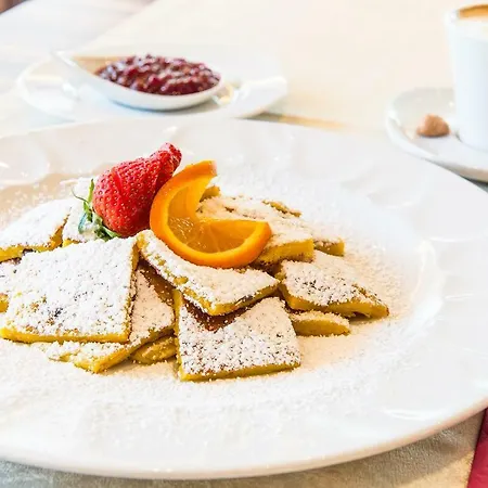 Hotel Zum Tiroler Adler Tirolo